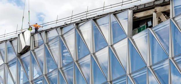 Unitised aluminium section semi for glass façade