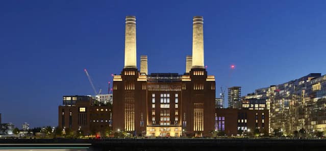 Batter sea Power Station, James Newton - Speirs Major