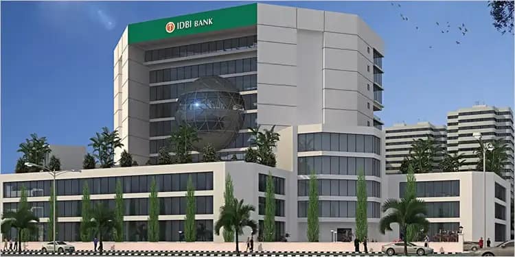 facade of the IDBI Bank
