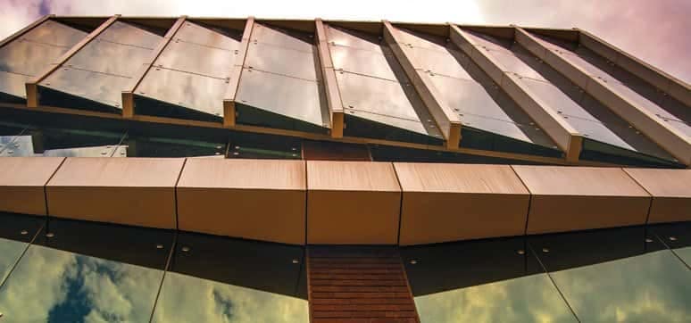 Glass is an essential element in the IT building elevation