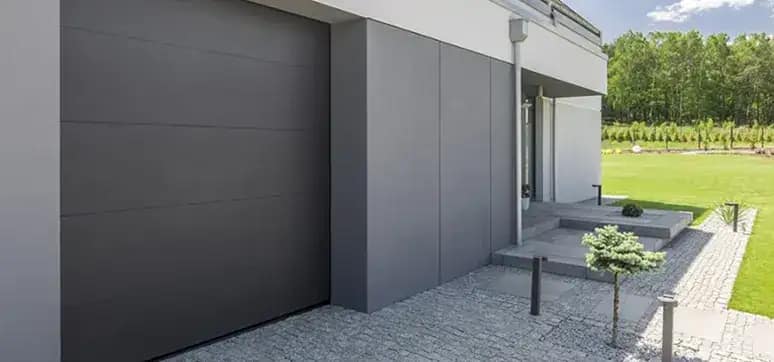 SECTIONAL GARAGE DOORS