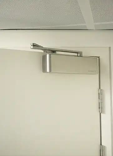 A door closer