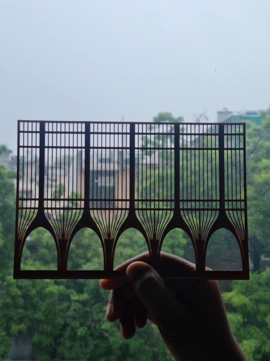 An iconic façade integrates branding elements seamlessly, creating a visual narrative that aligns with the brand’s identity and values